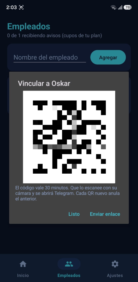 Captura de la app: la pantalla de empleados mostrando el código QR para vincular a una persona